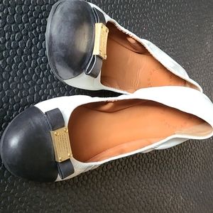 Marc jacobs all leather flats black and white